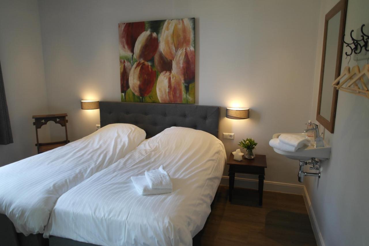 B&B Groepsaccommodatie De Pastorie Lage Mierde Экстерьер фото